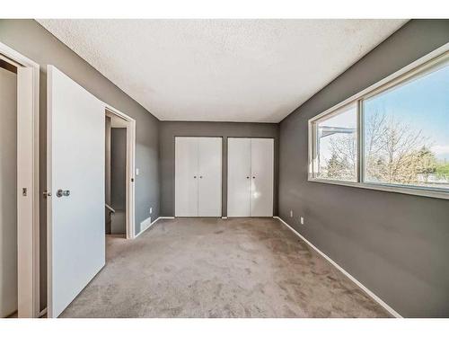 162 Midbend Place Se, Calgary, AB - Indoor Photo Showing Other Room