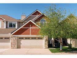 30 Discovery Heights SW Calgary, AB T3H 4Y6