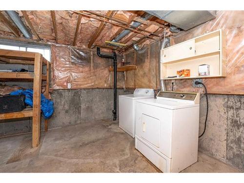 379 Falshire Way Ne, Calgary, AB - Indoor Photo Showing Laundry Room