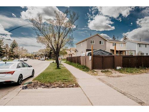 379 Falshire Way Ne, Calgary, AB - Outdoor