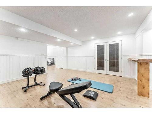 18372 Chaparral Street Se, Calgary, AB - Indoor Photo Showing Gym Room
