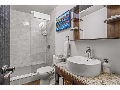 228-901 Mountain Street, Canmore, AB - Indoor Photo Showing Bathroom