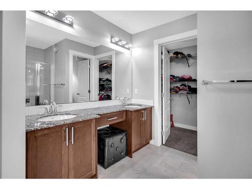 15 Red Embers Terrace Ne, Calgary, AB - Indoor Photo Showing Bathroom