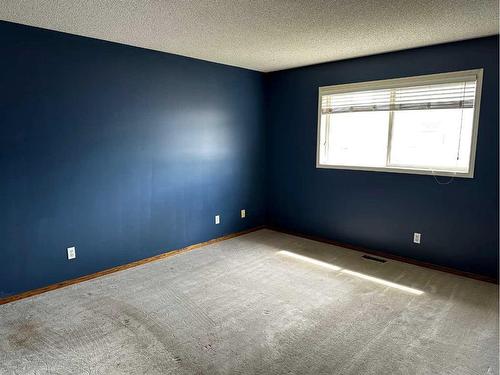 9878 Hidden Valley Drive Nw, Calgary, AB - Indoor Photo Showing Other Room