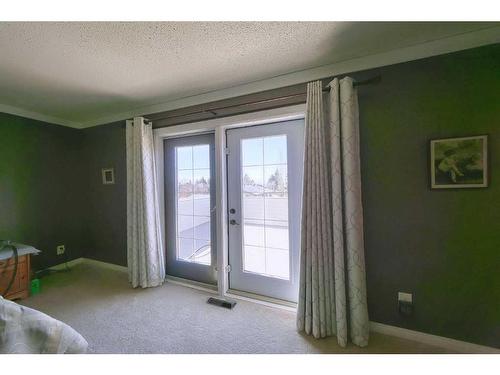 302 Silverthorn Close, Olds, AB - Indoor Photo Showing Other Room