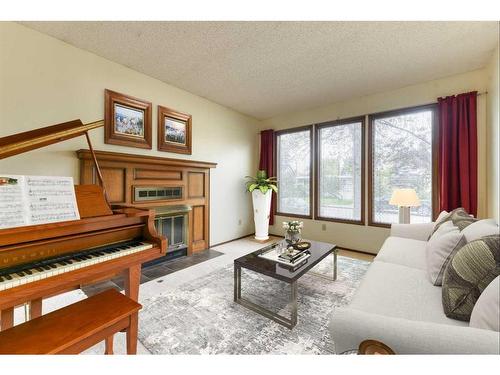 2227 2 Avenue Nw, Calgary, AB - Indoor With Fireplace