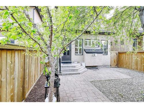 2514 3 Avenue Nw, Calgary, AB - Outdoor