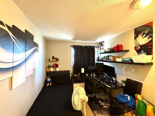 112-2720 Rundleson Road Ne, Calgary, AB - Indoor Photo Showing Other Room