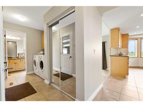 119 Cedargrove Court Sw, Calgary, AB - Indoor Photo Showing Laundry Room