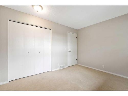 119 Cedargrove Court Sw, Calgary, AB - Indoor Photo Showing Other Room
