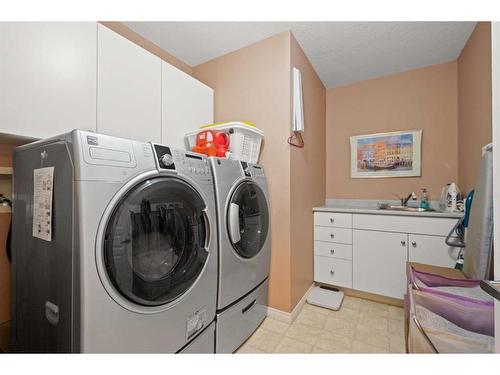 20-31243 Range Road 15, Rural Mountain View County, AB - Indoor Photo Showing Laundry Room