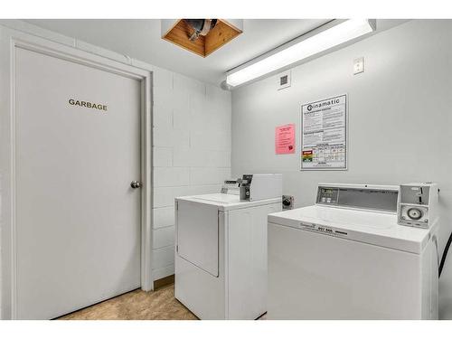 1605-9800 Horton Road Sw, Calgary, AB - Indoor Photo Showing Laundry Room