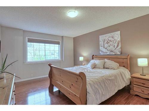 28 Silvergrove Close Nw, Calgary, AB - Indoor Photo Showing Bedroom