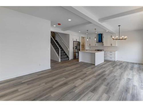 214 Vista Road, Crossfield, AB - Indoor Photo Showing Kitchen