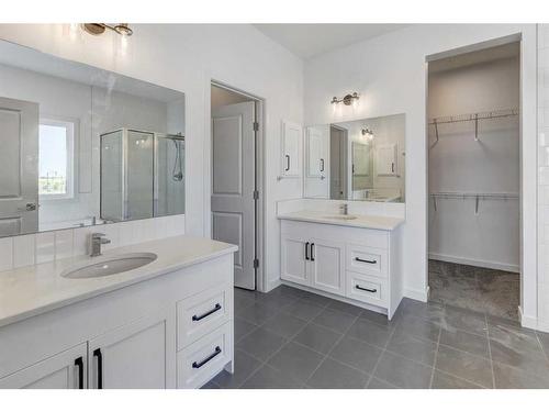 214 Vista Road, Crossfield, AB - Indoor Photo Showing Bathroom