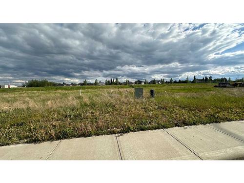 400 Shantz Drive, Didsbury, AB 