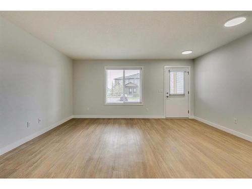 5103-2781 Chinook Winds Drive Sw, Airdrie, AB - Indoor Photo Showing Other Room