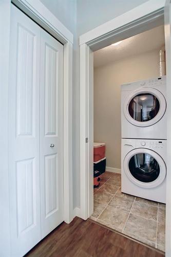 419-130 Auburn Meadows View Se, Calgary, AB - Indoor Photo Showing Laundry Room
