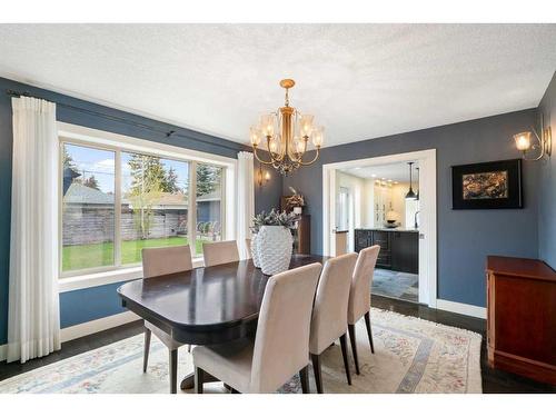 65 Galway Crescent Sw, Calgary, AB - Indoor Photo Showing Dining Room