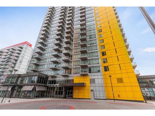 708-3820 Brentwood Road Nw, Calgary, AB - Outdoor With Balcony