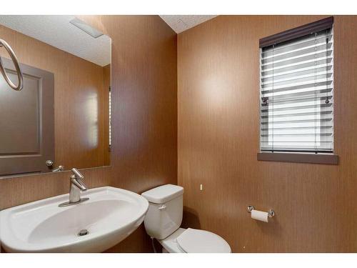 167 89 Street Sw, Calgary, AB - Indoor Photo Showing Bathroom