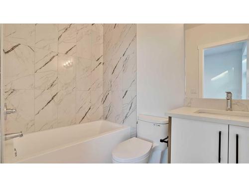 355 Sage Hill Rise Nw, Calgary, AB - Indoor Photo Showing Bathroom