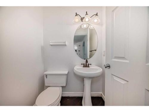 94 Citadel Mesa Close Nw, Calgary, AB - Indoor Photo Showing Bathroom