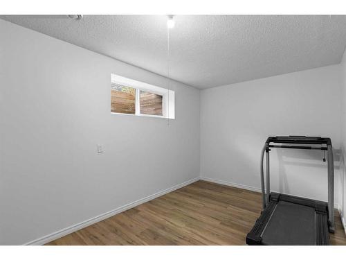 38 Sage Hill Common Nw, Calgary, AB - Indoor Photo Showing Other Room