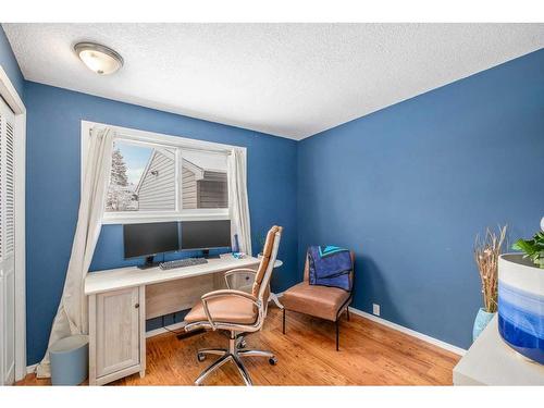 715 Canterbury Drive Sw, Calgary, AB - Indoor Photo Showing Office