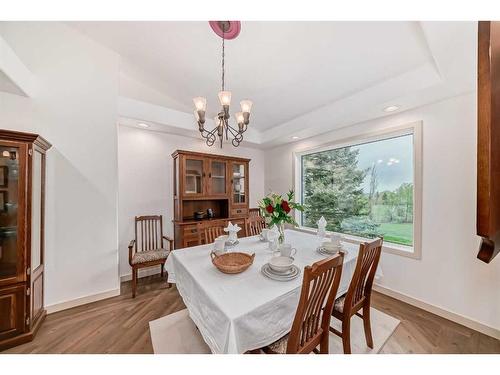 271214 Range Road 13 Nw, Airdrie, AB - Indoor Photo Showing Dining Room