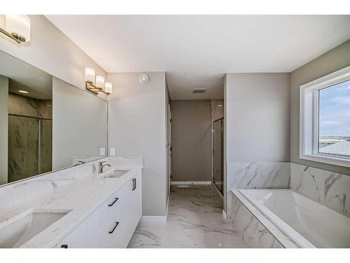38 Calhoun Crescent, Calgary, AB - Indoor Photo Showing Bathroom