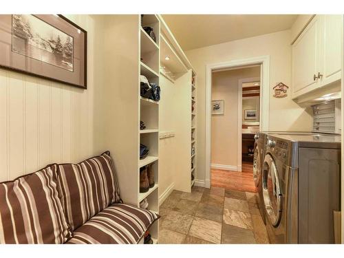 6948 Livingstone Drive Sw, Calgary, AB - Indoor Photo Showing Laundry Room