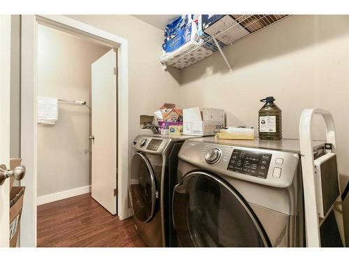 2-2121 34 Avenue Sw, Calgary, AB - Indoor Photo Showing Laundry Room