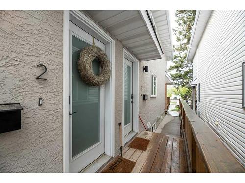 2-2121 34 Avenue Sw, Calgary, AB - Outdoor With Exterior