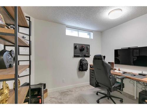 2199 Sirocco Drive Sw, Calgary, AB - Indoor Photo Showing Office