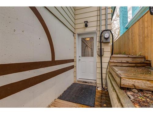 306 11 Street Nw, Calgary, AB - Outdoor With Exterior