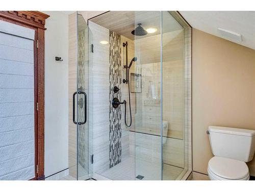 214 Sienna Hills Terrace Sw, Calgary, AB - Indoor Photo Showing Bathroom
