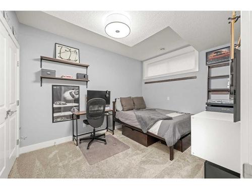3013 34 Street Sw, Calgary, AB - Indoor Photo Showing Bedroom