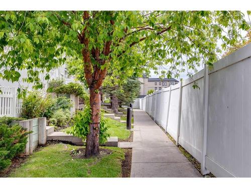 3138 New Brighton Gardens Se, Calgary, AB - Outdoor