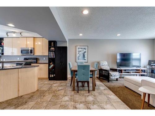 3138 New Brighton Gardens Se, Calgary, AB - Indoor