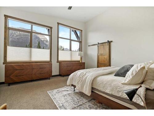 108 River'S Bend Way, Dead Man'S Flats, AB - Indoor Photo Showing Bedroom