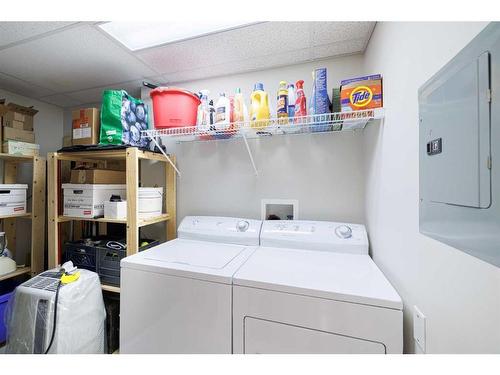 1307-10221 Tuscany Boulevard Nw, Calgary, AB - Indoor Photo Showing Laundry Room