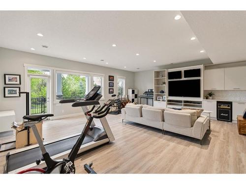 6 Timberline Place Sw, Calgary, AB - Indoor Photo Showing Gym Room