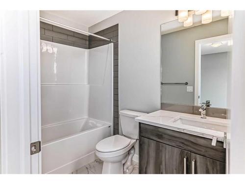 71 Amblefield Avenue, Calgary, AB - Indoor Photo Showing Bathroom