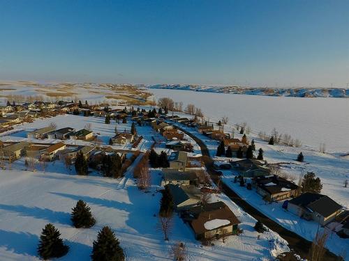 526 Meadow Lane, Rural Vulcan County, AB 