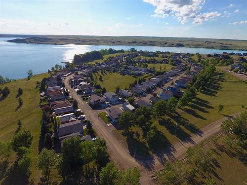 526 Meadow Lane, Rural Vulcan County, AB 