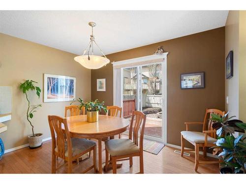 320 Cresthaven Place Sw, Calgary, AB - Indoor Photo Showing Dining Room