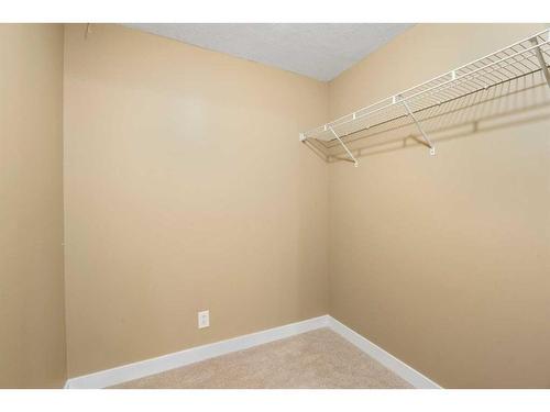 320 Cresthaven Place Sw, Calgary, AB - Indoor With Storage