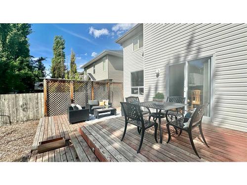 320 Cresthaven Place Sw, Calgary, AB - Outdoor With Deck Patio Veranda With Exterior