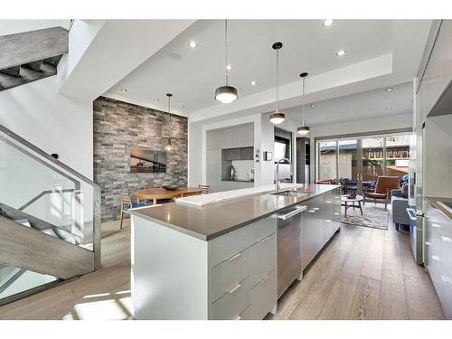 1823 William Street Se, Calgary, AB - Indoor Photo Showing Kitchen With Upgraded Kitchen